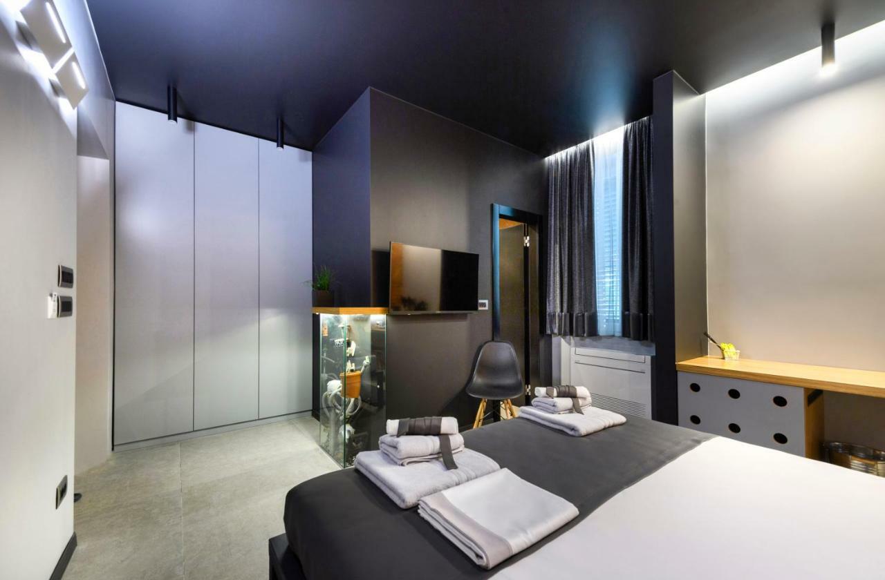 Split Industrial Design Rooms Экстерьер фото